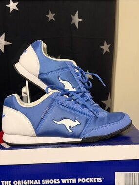 kangaROOS Blue & White Athletic Sneakers